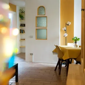 Appartamento Urban Retreat - Ambrogiohost Italia